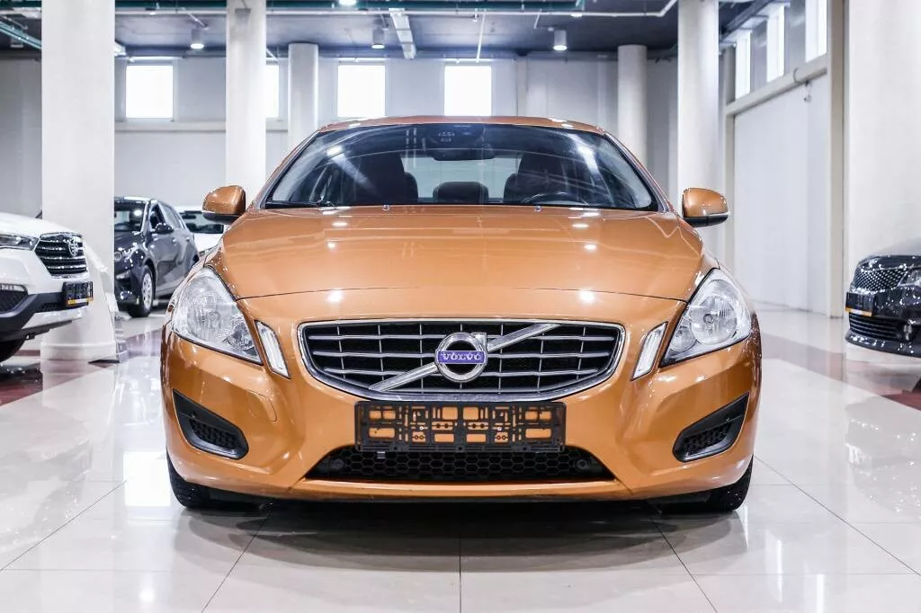 Купить S60 с пробегом